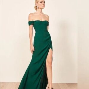 Reformation Marilyn Off-the-shoulder Dress 0 in emerald. Only worn once.